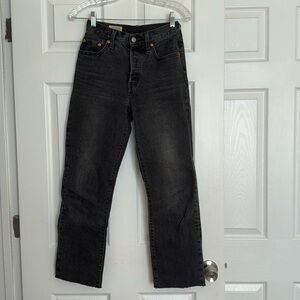 Levi’s 501 Original Take A Hint Straight Leg Jeans 25